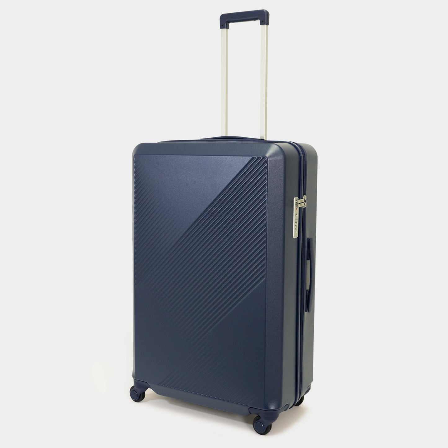 北海道の美しい風景や植物などから色彩採集した、日本製ハードタイプスーツケース(キャリーケース)「Brush 北海道カラーパレットスーツケース」預け入れLARGEサイズ/03函館ネイビー。本体シェルは額縁に収められたブラッシュワークのように、筆触を思わせるリブデザインが美しい立体感を際立たせます。5~7泊程度の出張や旅行に適した、トータルサイズ156cmの大型サイズの日本製スーツケース(キャリーケース)です。