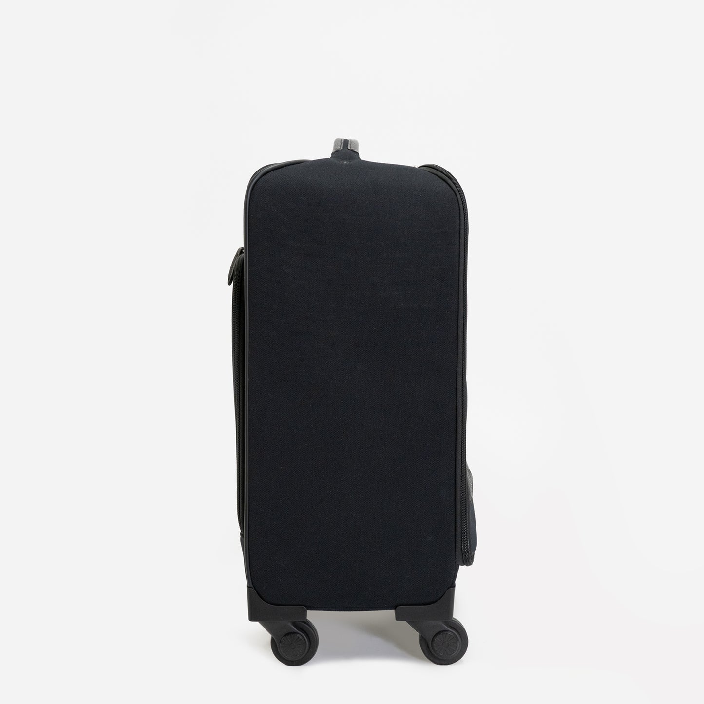 くるくると丸めながら折り畳めるフロントパネルで、狭いスペースでも場所を取らずに開閉できるソフトタイプのスーツケース(キャリーケース)「Haybale ローラブルソフトスーツケース」機内持ち込みサイズ