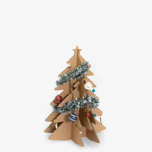 素朴で、トライアングルに広がるシルエットが可愛らしい、高さ83cmのマッスルカードボード（強化ダンボール）製組立式「mCBクリスマスツリー」No.1603177