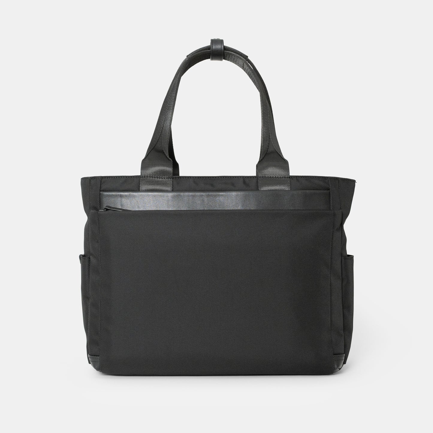 シンプルなフェイスデザインで、ワーク・デイリーなどシーンを選ばない「Floe (フロウ)ワーク＆デイリートートバッグ」。