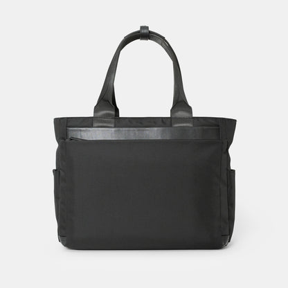 シンプルなフェイスデザインで、ワーク・デイリーなどシーンを選ばない「Floe (フロウ)ワーク＆デイリートートバッグ」。