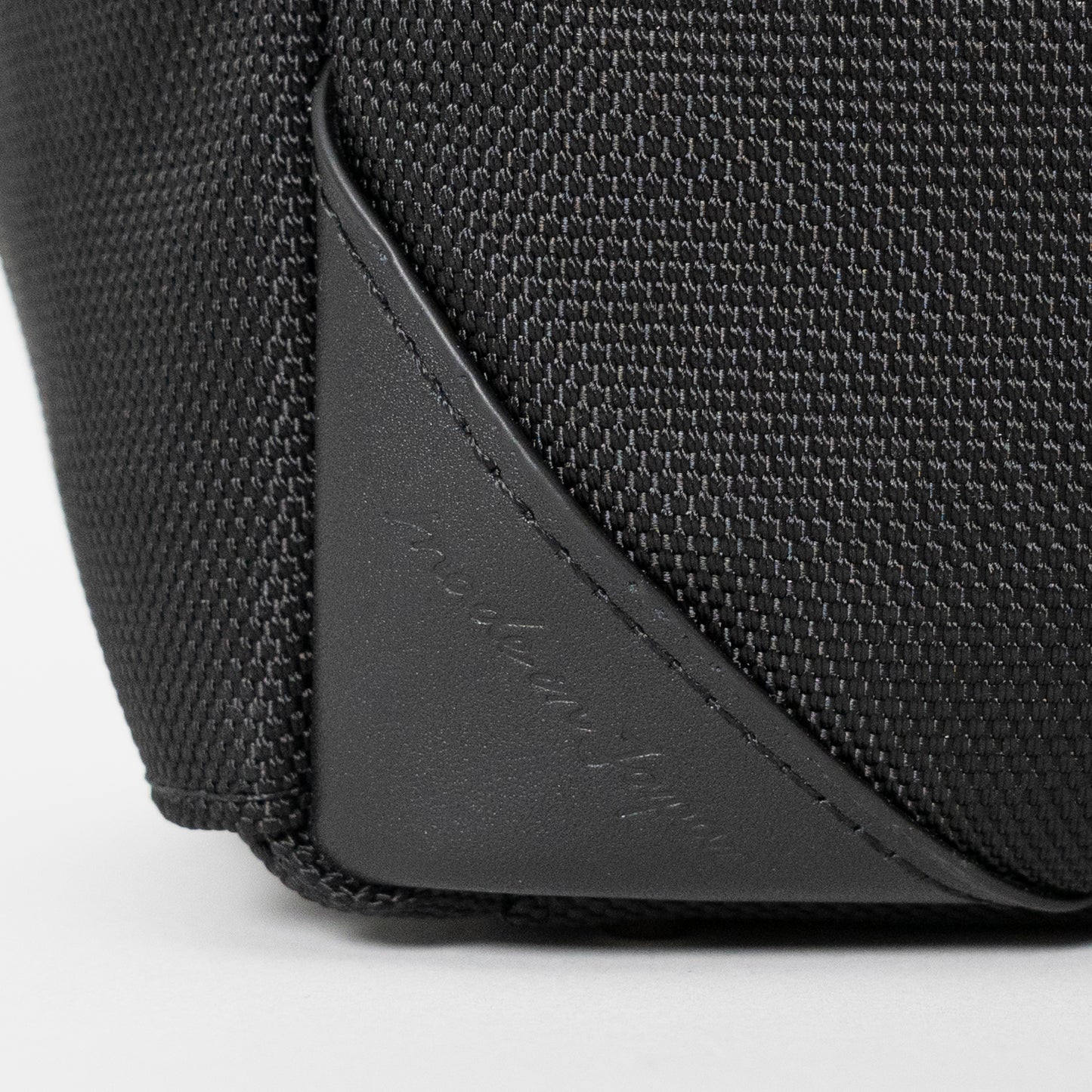 Floe ワーク＆デイリートートバックはメイドインジャパン・日本製の証が付いています。